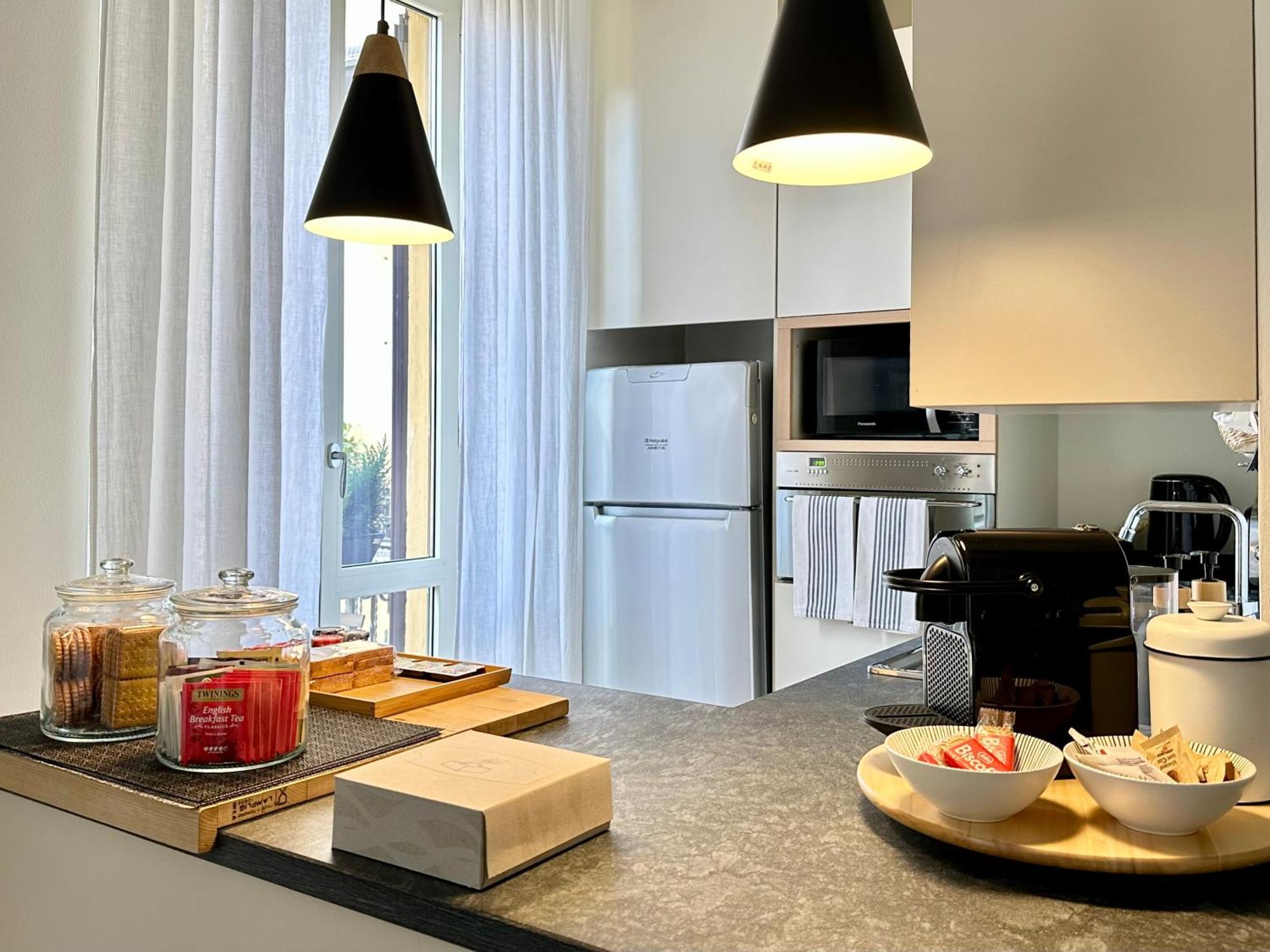 Lily Pads -Elegant Apartment- In The City Center Mediolan Zewnętrze zdjęcie